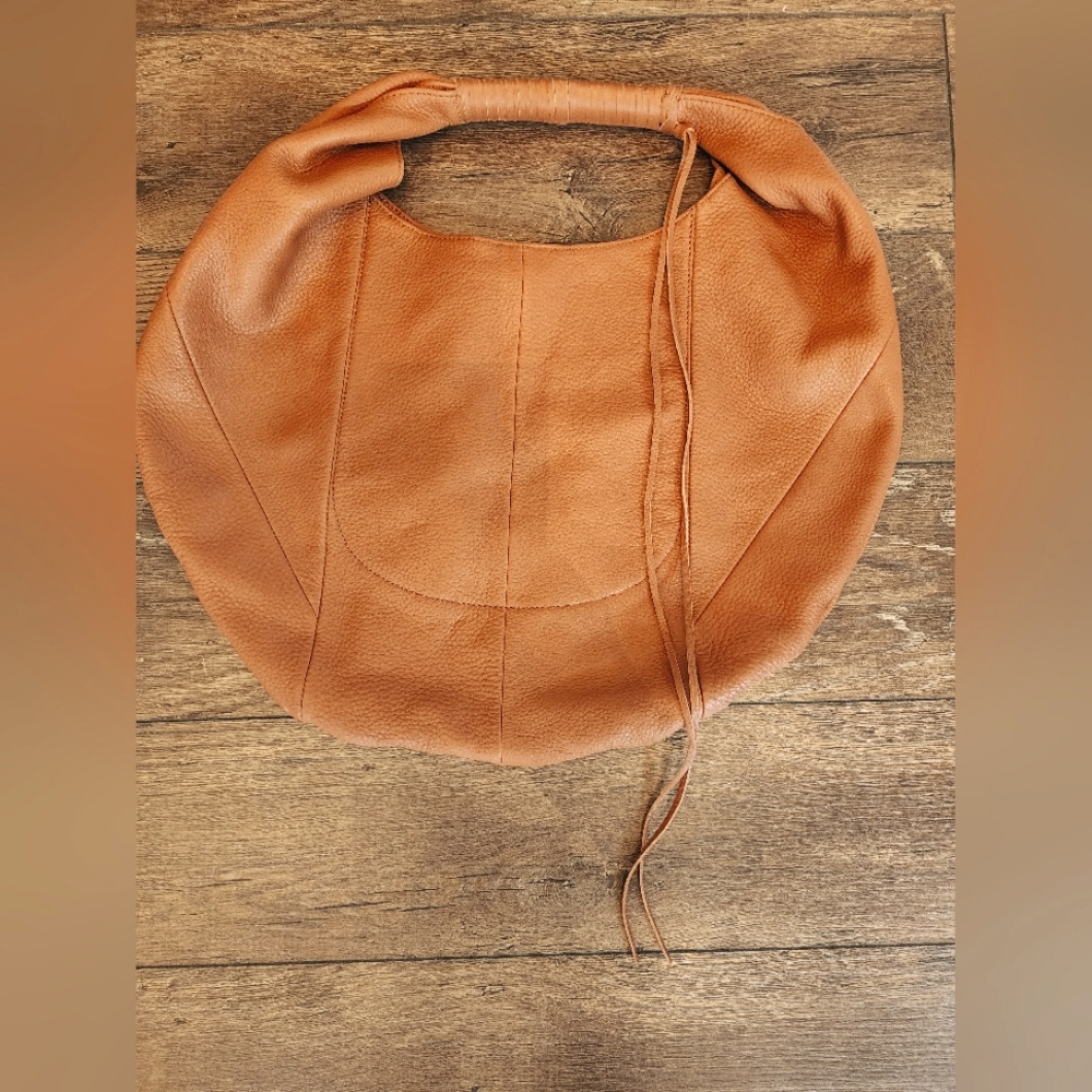 HOBO VINTAGE ECLIPSE PURSE.